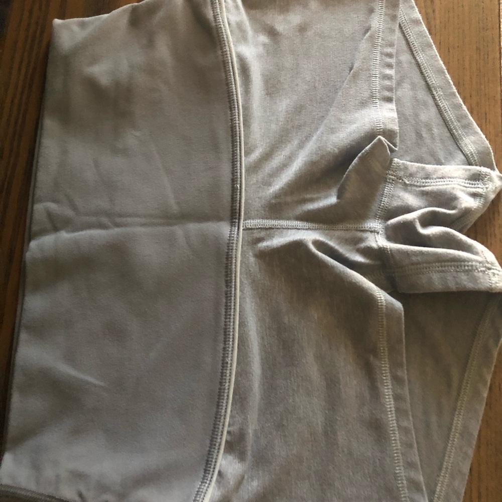 Lululemon size 6 shorts